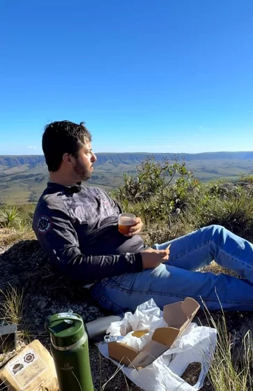 Café com queijo no mirante