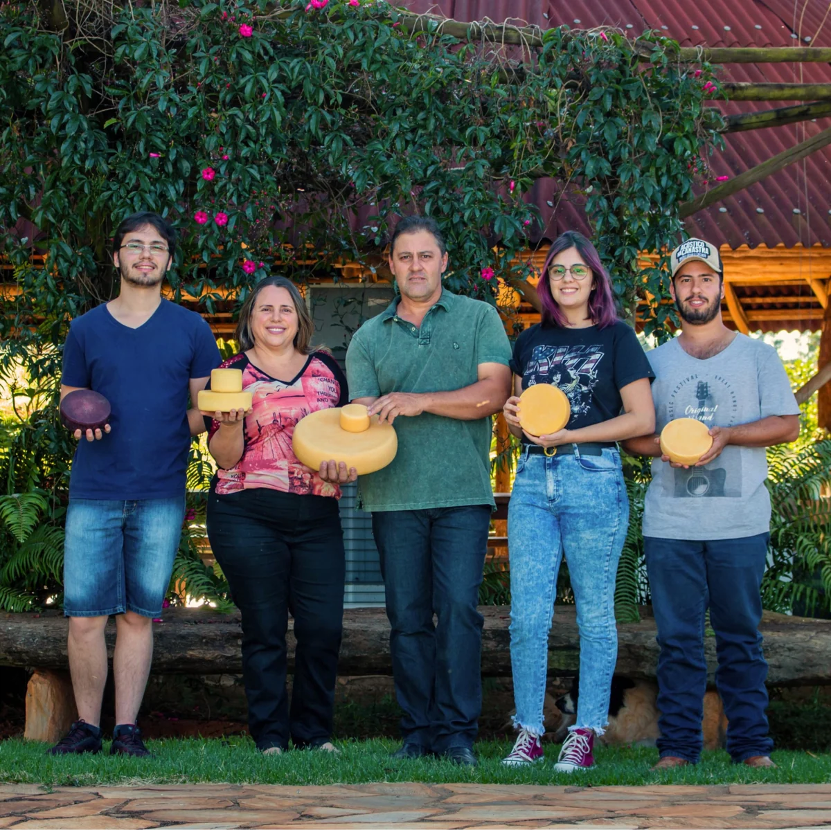 Nossa família e os queijos J&C