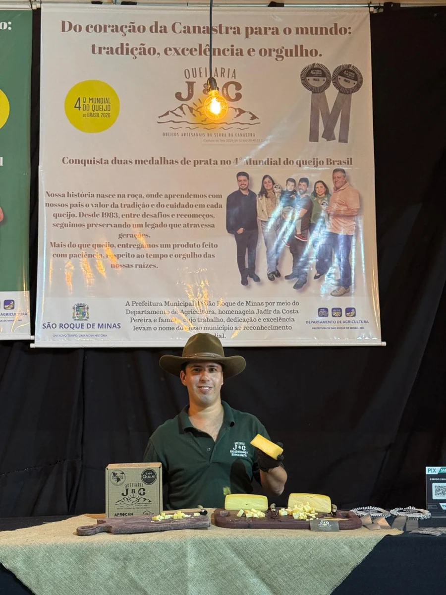 Queijos J&C apresentados na feira
